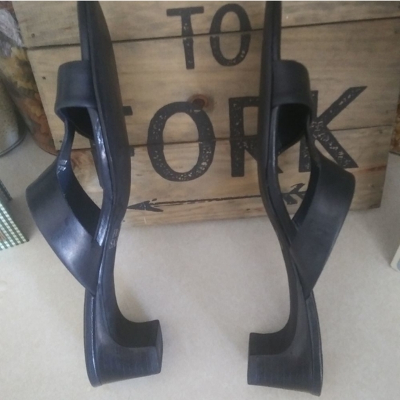 Franco Sarto Sandals - Picture 7 of 9